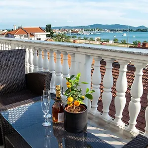 Maritimo Gostinjska kuća
