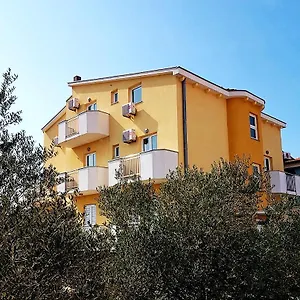 Lili Gostinjska kuća